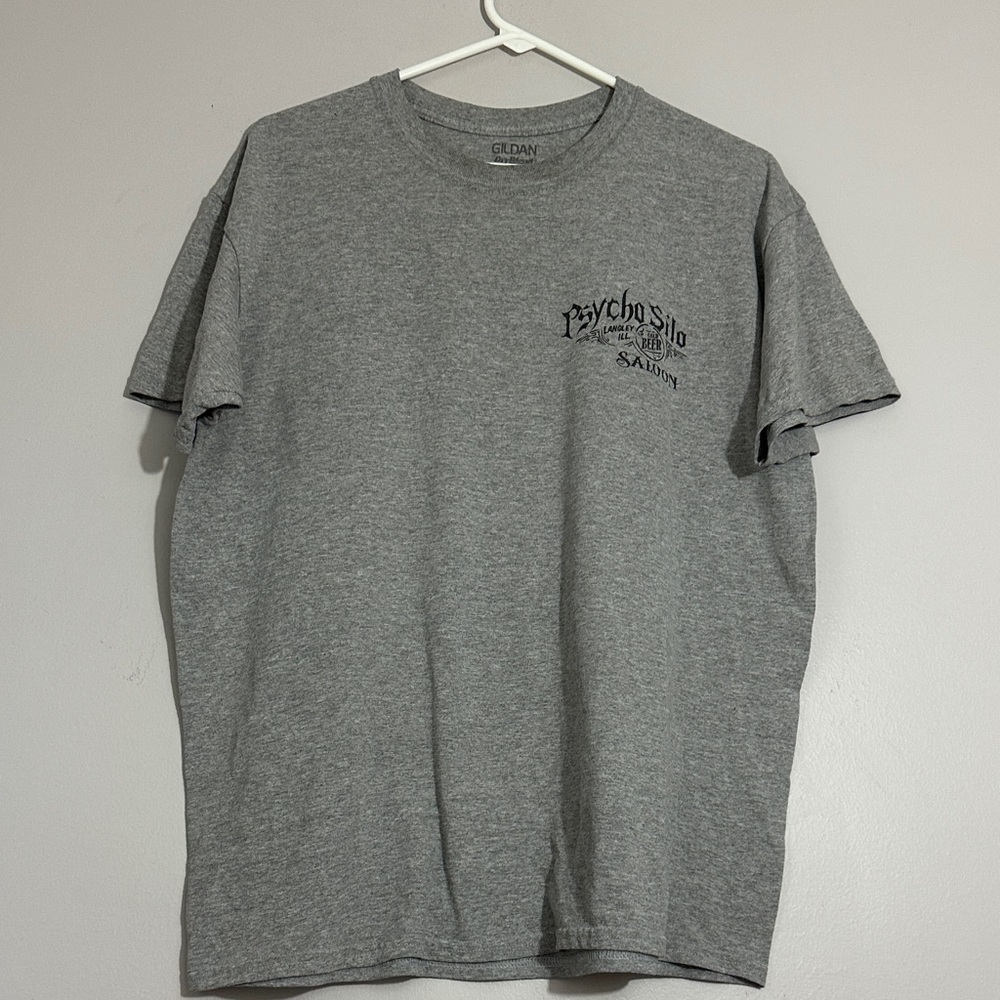 Psycho Silo Saloon Gildan Gray Men's Tee with Black Graphic size L